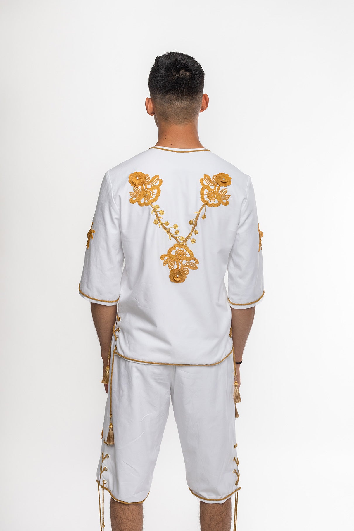 Airy V front Shirt w/Knee Shorts